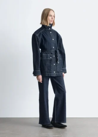 Denimjakke med bindebælte