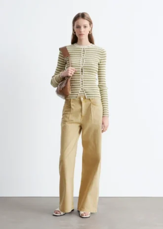 Jeans med foldedetaljer