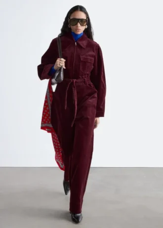 Jumpsuit i fløjl med bælte