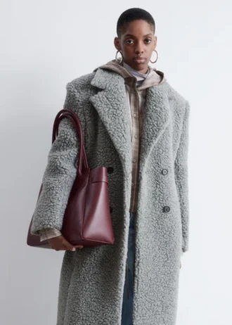 Maxi-frakke i uld og shearling