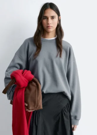 Oversized sweatshirt