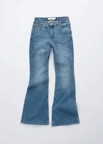 Slim fit jeans med lav talje og bootcut