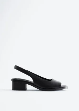 Slingback-sandaler i nappalæder