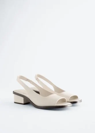 Slingback-sandaler i nappalæder
