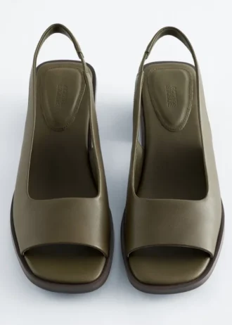 Slingback-sandaler i nappalæder