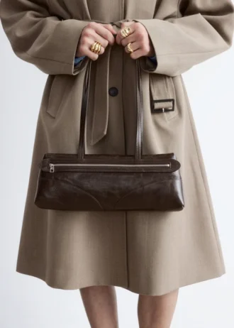 Trenchcoat med bælte i uld