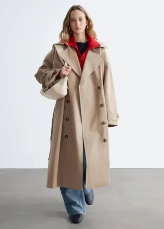 Trenchcoat med dobbeltradet knaplukning